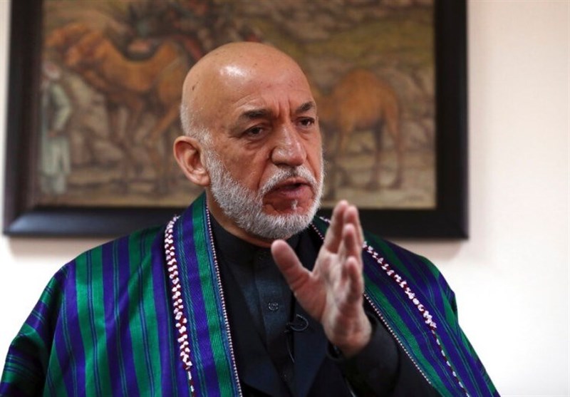 واکنش کرزی به «عمران‌خان»: افغانستان به آمدن متخصصان خارجی نیازی ندارد