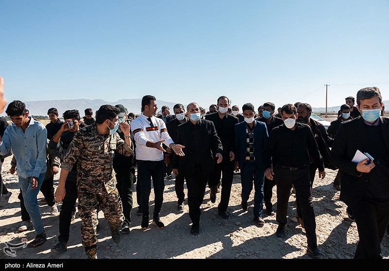 وزیر کشور در مناطق سیل‌زده کرمان: خسارت ‌هم‌وطنان سیل‌زده جبران می‌شود/ هیئت دولت ۶۰۰میلیارد تومان تسهیلات تصویب کرد