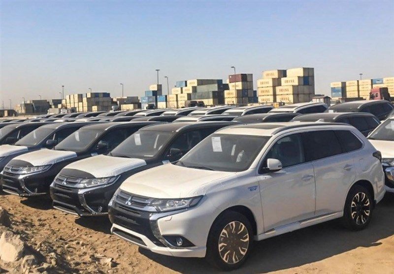 عضو کمیسیون صنایع مجلس: واردات خودرو 