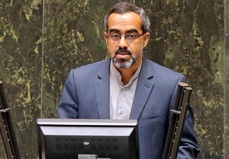 نماینده مجلس: تعطیلی یک کارخانه با ۵۰۰ کارگر به‌بهانه بدهی به بانک قابل قبول نیست