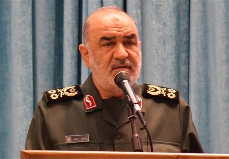 سردار سلامی: واقعی ترین جنگ، جنگ اطلاعاتی است/ سپاه در میدان اصلی این نبرد است