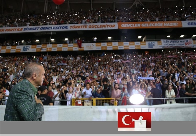 ترکیه در آستانه تحول سیاسی و اجتماعی؛ نظر وفاداران حزبی در حال تغییر است؟