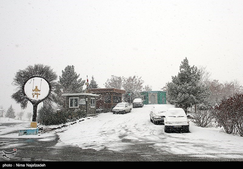 ‌وضعیت آب‌وهوایی ایران در روز دوشنبه ۱۴ آذر| سرمای شدید در غالب استان‌ها/ از تردد در جاده‌ها و تعطیلی مدارس چه خبر؟