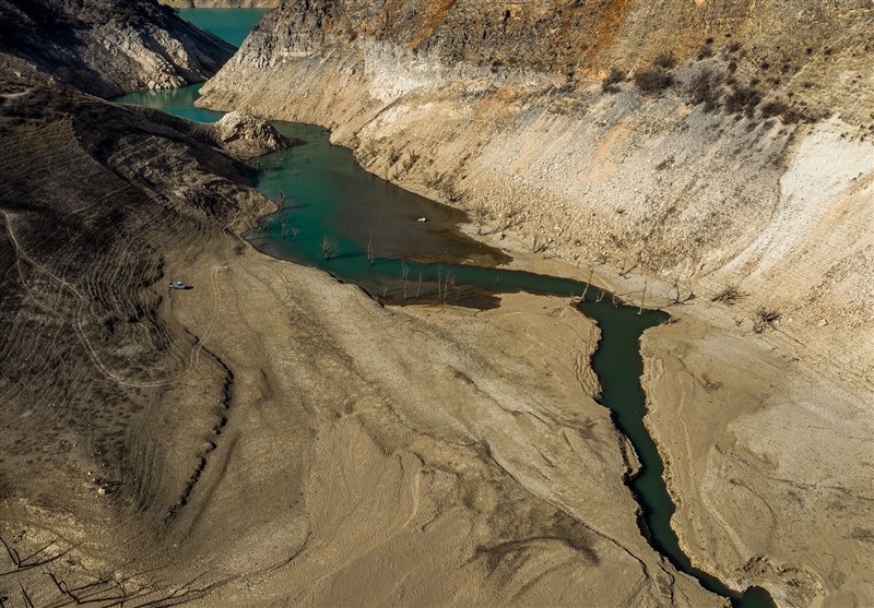 وضعیت وحشتناک و بحرانی بزرگ‌ترین سد مازندران‌/ آب سد شهید رجایی ته کشید فیلم و عکس