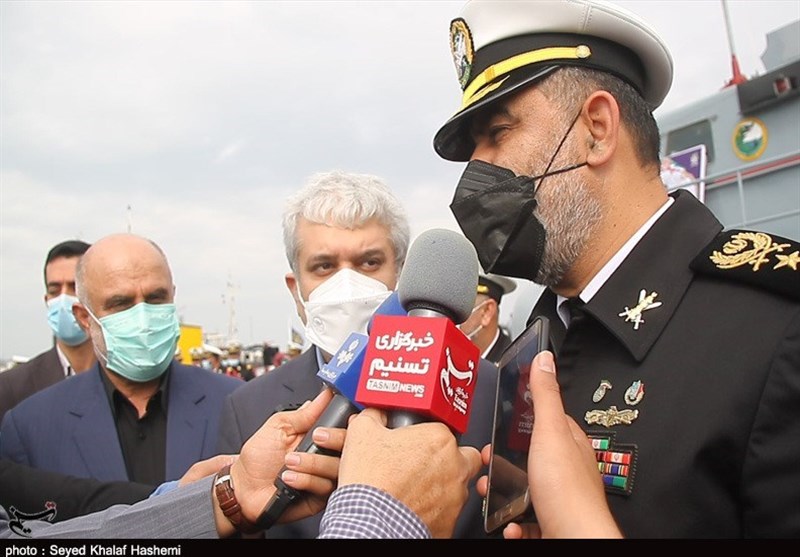 دریادار ایرانی: اجازه نمی‌دهیم کوچک‌ترین خدشه‌ای به امنیت کشتی‌هایمان ‌وارد شود