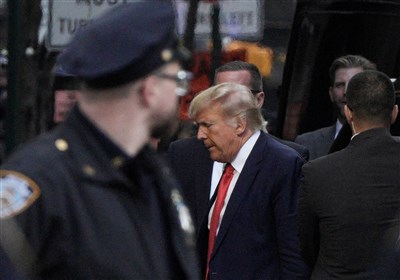 ورود ترامپ به دادگاه کیفری منهتن و دستگیری وی