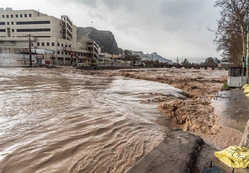 ۳ نفر در سیلاب ۲۴ ساعت گذشته جان خود را از دست دادند