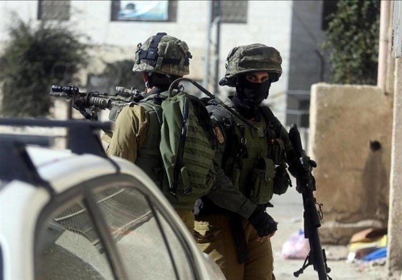 یورش نظامیان صهیونیست به کرانه باختری و بازداشت ۳۳ فلسطینی